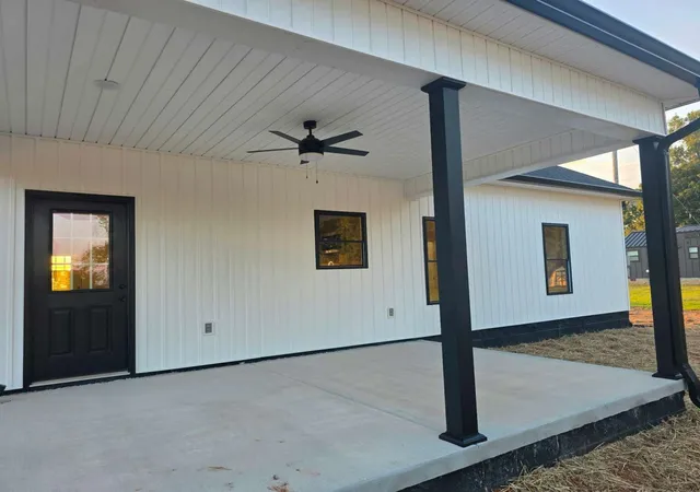 Photo 3 of Single family home for sale at 1557 Rowe Gap Rd, Winchester, TN 37398 | MLS# 3592183 | Listing updated on 2026-09-15