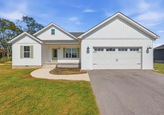 Photo 1 of Single family home for sale at 3466 Mcminnville Hwy, Sparta, TN 38583 | MLS# 3591936 | Listing updated on 2026-10-05