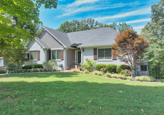 Photo 1 of Single family home for sale at 307 Dorris Ct, Hendersonville, TN 37075 | MLS# 3592024 | Listing updated on 2026-09-14