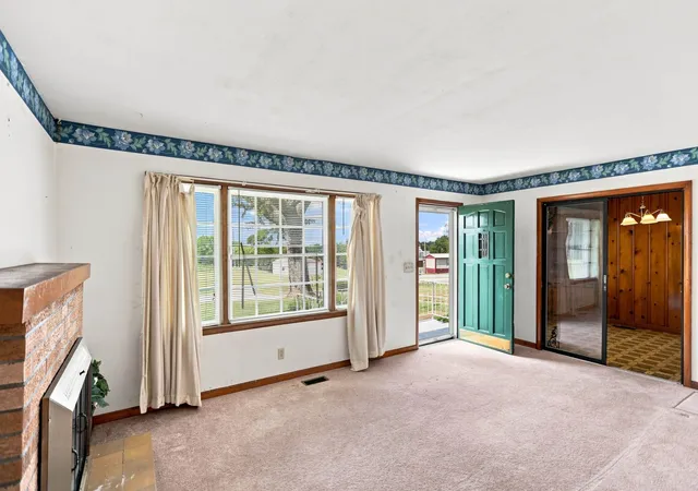 Photo 3 of Single family home for sale at 4423 Highway 76, Cottontown, TN 37048 | MLS# 3592006 | Listing updated on 2026-09-14