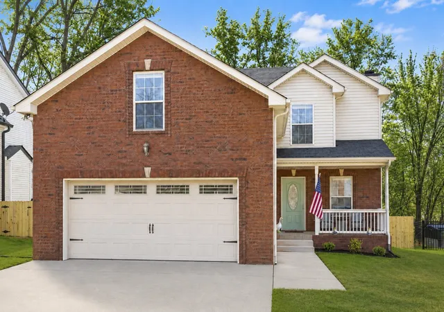 Photo 1 of Single family home for sale at 3467 Melrose Dr, Clarksville, TN 37042 | MLS# 3591952 | Listing updated on 2026-09-14