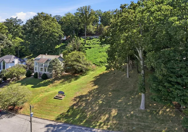 Photo 2 of Land for sale at 1720 S Crst Manor Ln, Chattanooga, TN 37404 | MLS# 3591951 | Listing updated on 2026-09-14