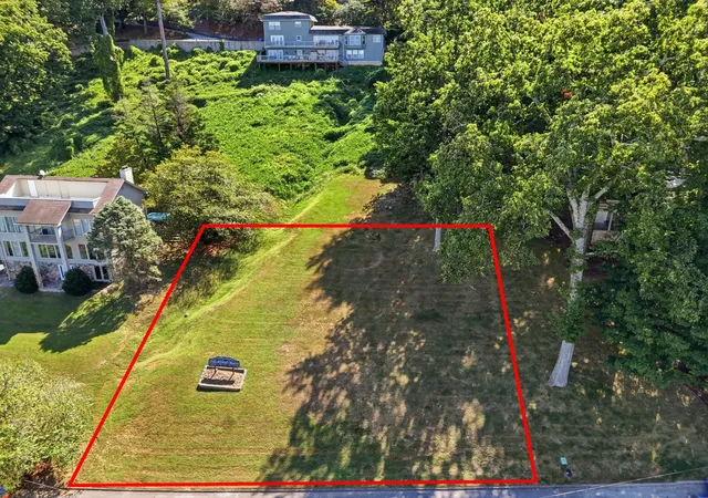 Photo 3 of Land for sale at 1720 S Crst Manor Ln, Chattanooga, TN 37404 | MLS# 3591951 | Listing updated on 2026-09-14