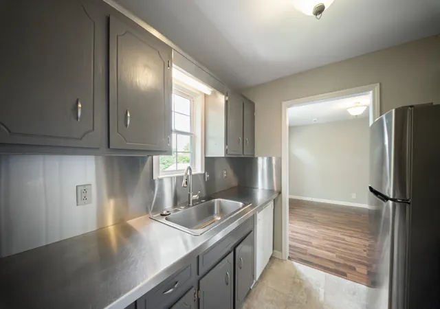 Photo 4 of Single family home for sale at 524 Potomac Dr, Oak Grove, KY 42262 | MLS# 3591955 | Listing updated on 2026-09-14