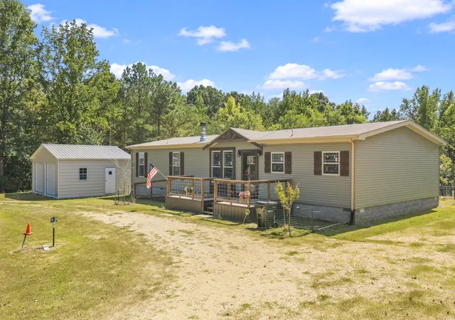 Photo 2 of Manufactured home for sale at 110 Christian Chapel Rd, Cedar Grove, TN 38321 | MLS# 3591998 | Listing updated on 2026-09-14