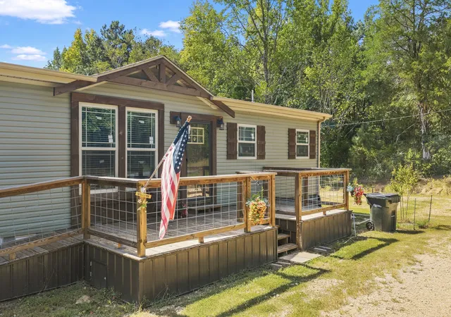 Photo 4 of Manufactured home for sale at 110 Christian Chapel Rd, Cedar Grove, TN 38321 | MLS# 3591998 | Listing updated on 2026-09-14