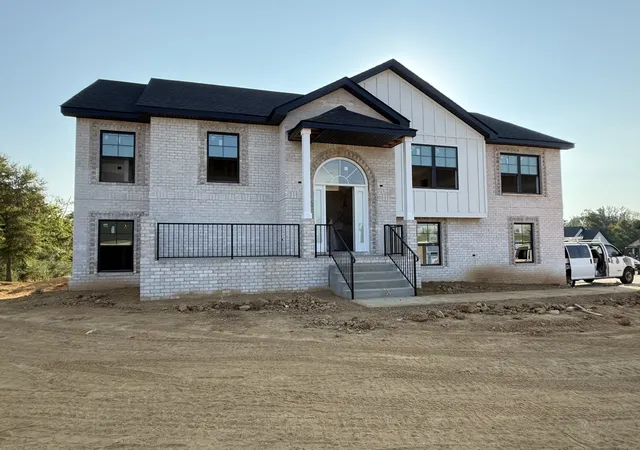Photo 1 of Single family home for sale at 351 Hereford Farms, Clarksville, TN 37043 | MLS# 3591996 | Listing updated on 2026-09-17