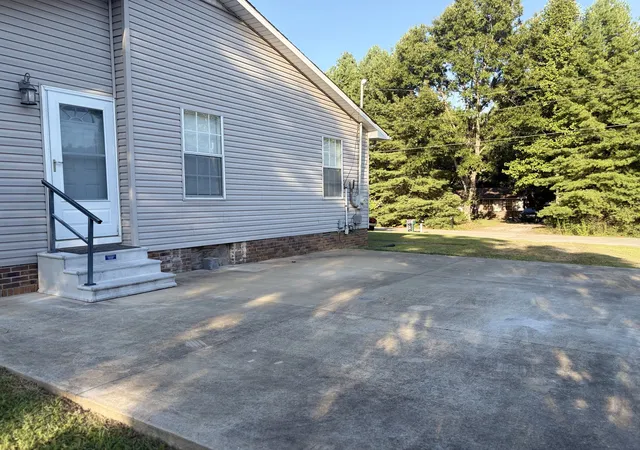 Photo 4 of Single family home for sale at 499 Belew Dr, Lawrenceburg, TN 38464 | MLS# 3592259 | Listing updated on 2026-09-15