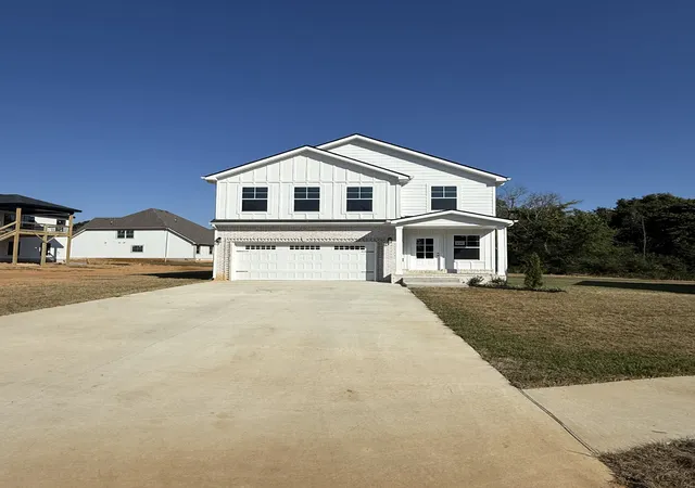 Photo 1 of Single family home for sale at 350 Hereford Farms, Clarksville, TN 37043 | MLS# 3592053 | Listing updated on 2026-09-15