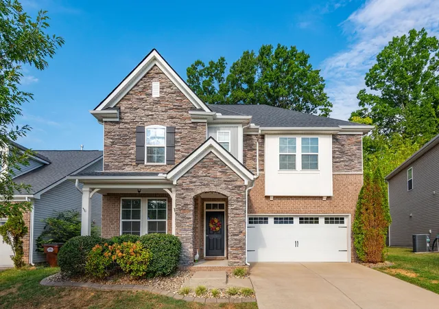 Photo 1 of Single family home for sale at 2168 Hickory Brk Dr, Hermitage, TN 37076 | MLS# 3592100 | Listing updated on 2026-10-06
