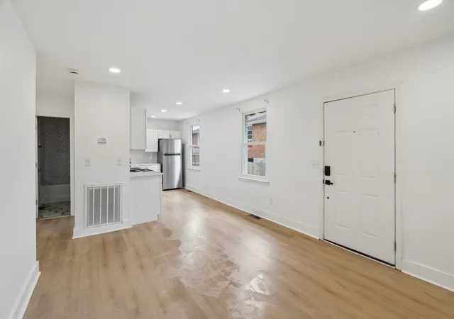 Photo 3 of Single family home for sale at 200 Prince Ave, Nashville, TN 37207 | MLS# 3592065 | Listing updated on 2026-09-15