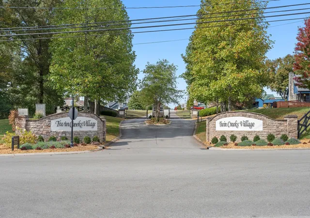 Photo 4 of Single family home for sale at 70 Lake Life Ct, Winchester, TN 37398 | MLS# 3592560 | Listing updated on 2026-09-15