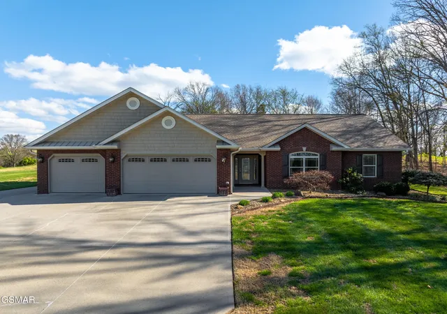 Photo 2 of Single family home for sale at 225 Piney Rd, Kodak, TN 37764 | MLS# 3592154 | Listing updated on 2026-09-15
