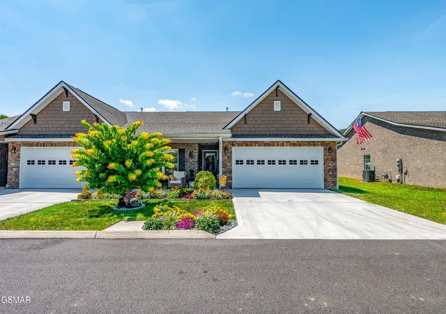 Condo for sale at 626 Snowflower Cir #34, Pigeon Forge, TN 37863 | MLS# 3592153