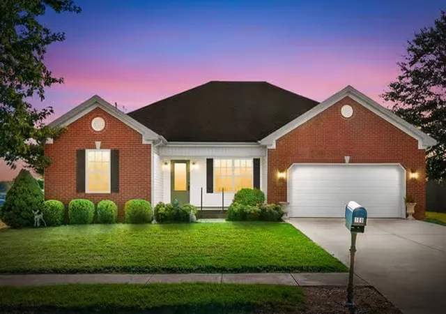 Photo 1 of Single family home for sale at 100 Judith Ct, Hopkinsville, KY 42240 | MLS# 3592213 | Listing updated on 2026-09-15