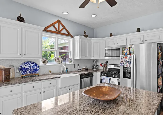Photo 2 of Single family home for sale at 315 Masters Dr, Lexington, TN 38351 | MLS# 3592214 | Listing updated on 2026-09-15