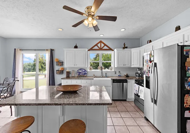 Photo 3 of Single family home for sale at 315 Masters Dr, Lexington, TN 38351 | MLS# 3592214 | Listing updated on 2026-09-15