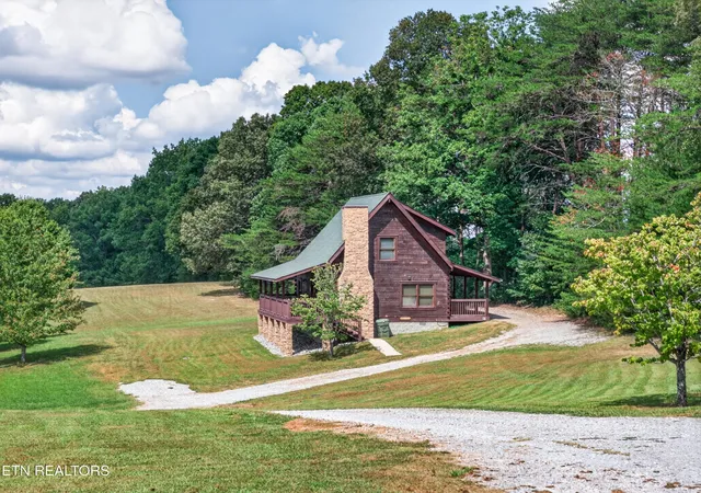 Photo 3 of Multi family home for sale at 101102 Meadow View Ln, Spencer, TN 38585 | MLS# 3592191 | Listing updated on 2026-10-08