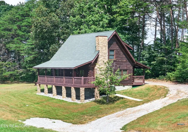 Photo 4 of Multi family home for sale at 101102 Meadow View Ln, Spencer, TN 38585 | MLS# 3592191 | Listing updated on 2026-10-08