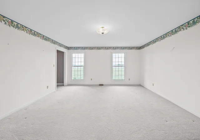 Photo 4 of Single family home for sale at 4655 Cadiz Rd, Hopkinsville, KY 42240 | MLS# 3592274 | Listing updated on 2026-09-15