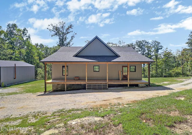 Photo 2 of Single family home for sale at 715 Crab Mountain Rd, Jamestown, TN 38556 | MLS# 3592288 | Listing updated on 2026-09-30