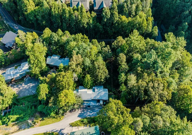 Photo 4 of Single family home for sale at 549 Johnson Ln #S1,2, Gatlinburg, TN 37738 | MLS# 3592301 | Listing updated on 2026-09-15