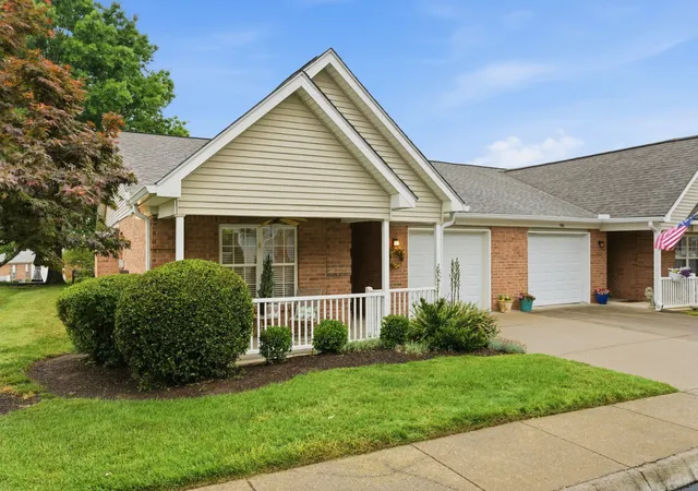 Listing Photo 4 - Condo for sale in building located at 96 Alton Park Ln, Franklin, TN 37069