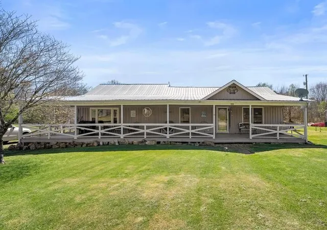 Photo 1 of Single family home for sale at 28 Old Eastbrook Rd, Estill Springs, TN 37330 | MLS# 3592369 | Listing updated on 2026-09-15