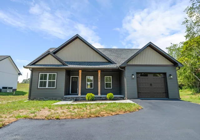 Photo 1 of Single family home for sale at 3034 Ditty Rd, Cookeville, TN 38506 | MLS# 3592384 | Listing updated on 2026-09-15