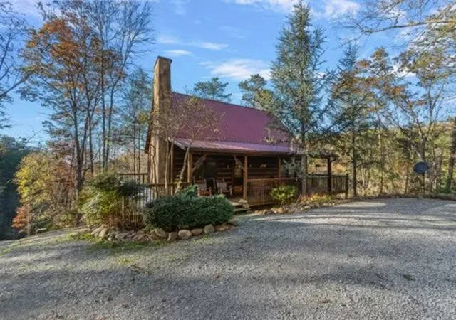 Photo 1 of Single family home for sale at 1107 Momma Bear Way, Sevierville, TN 37876 | MLS# 3592527 | Listing updated on 2026-09-15