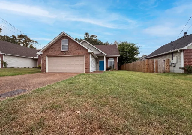 Single family home for sale at 804 Thomas Bay Ct, Antioch, TN 37013 | MLS# 3592386