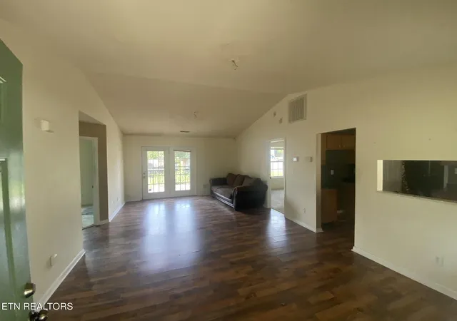 Photo 2 of Single family home for sale at 7619 Trey Oaks Ln #2, Knoxville, TN 37918 | MLS# 3592389 | Listing updated on 2026-09-15