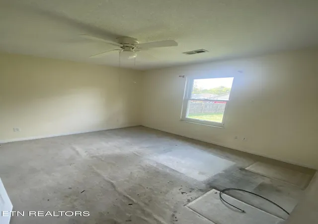 Photo 3 of Single family home for sale at 7619 Trey Oaks Ln #2, Knoxville, TN 37918 | MLS# 3592389 | Listing updated on 2026-09-15