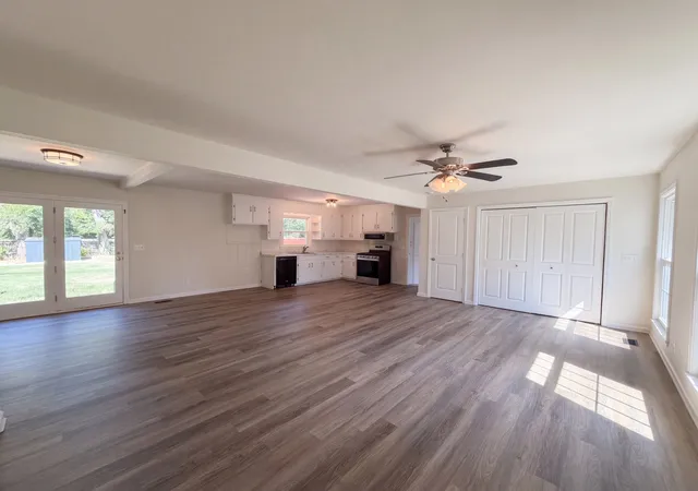 Photo 3 of Single family home for sale at 1214 Kirkwood Ave, Murfreesboro, TN 37130 | MLS# 3592405 | Listing updated on 2026-09-15