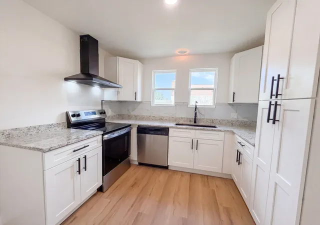 Photo 2 of Single family home for sale at 424 Jessie Dr, Nashville, TN 37211 | MLS# 3592416 | Listing updated on 2026-09-15