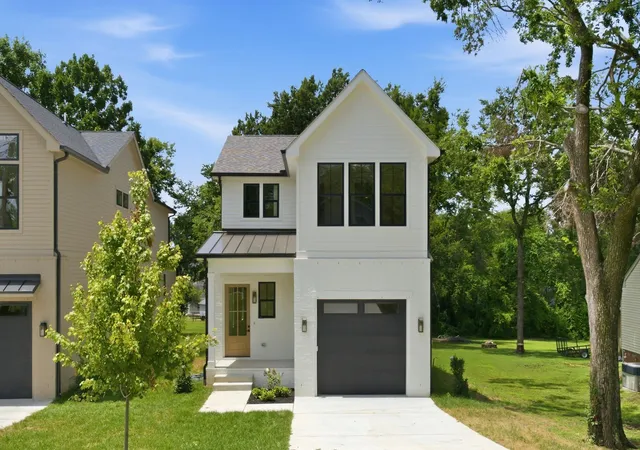 Photo 2 of Single family home for sale at 565b Croley Dr, Nashville, TN 37209 | MLS# 3592450 | Listing updated on 2026-09-15