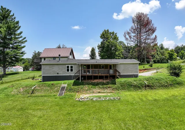 Photo 4 of Manufactured home for sale at 406 Mount Horeb Rd, Jefferson City, TN 37760 | MLS# 3592464 | Listing updated on 2026-09-21