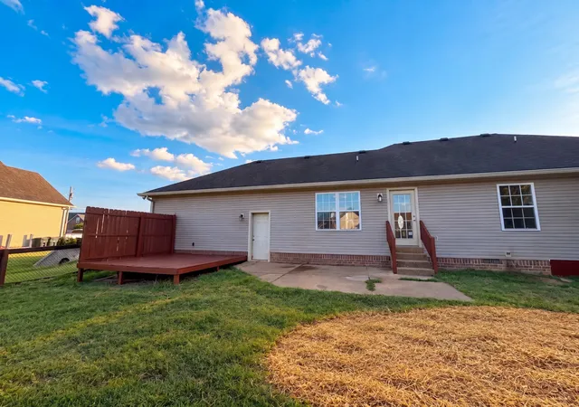 Photo 4 of Single family home for sale at 111 Beaver Crk Dr, Portland, TN 37148 | MLS# 3592506 | Listing updated on 2026-09-24