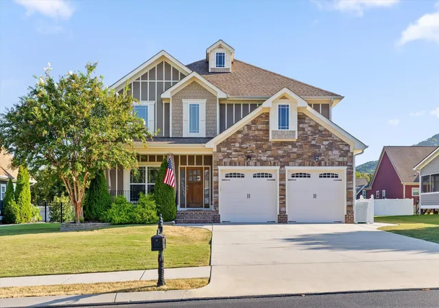 Photo 1 of Single family home for sale at 8522 Deer Run Cir, Ooltewah, TN 37363 | MLS# 3592516 | Listing updated on 2026-09-15