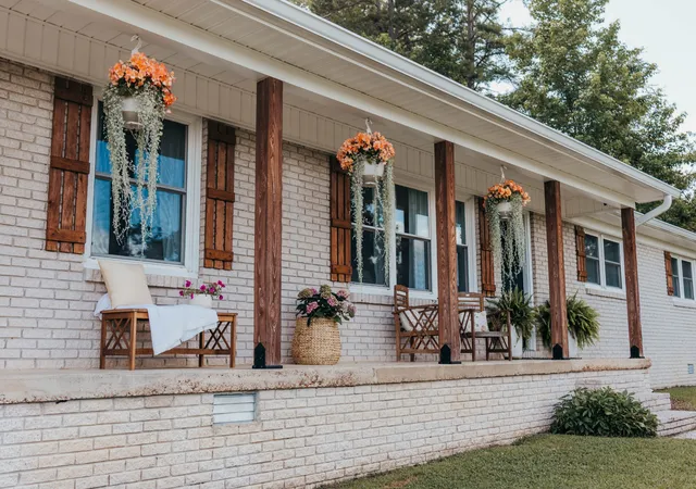 Photo 2 of Single family home for sale at 618 S High St, Waynesboro, TN 38485 | MLS# 3592576 | Listing updated on 2026-09-15