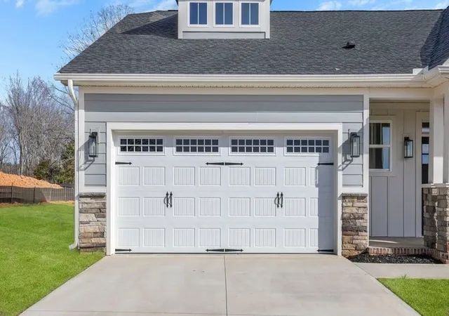 Photo 3 of Single family home for sale at 563 Winstone Trl, Woodruff, SC 29388 | MLS# SPN330923 | Listing updated on 2026-09-12