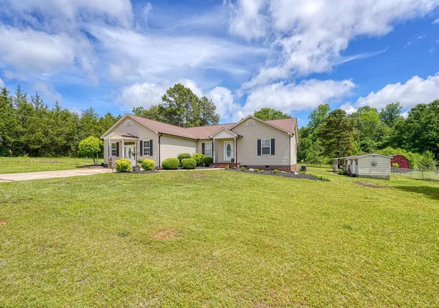 Photo 2 of Single family home for sale at 103 Cheyenne Ridge Trl, Campobello, SC 29322 | MLS# SPN333558 | Listing updated on 2026-09-12