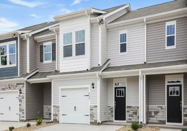 Photo 2 of Townhouse for sale at 612 Jules Ln, Moore, SC 29369 | MLS# SPN336324 | Listing updated on 2026-09-11