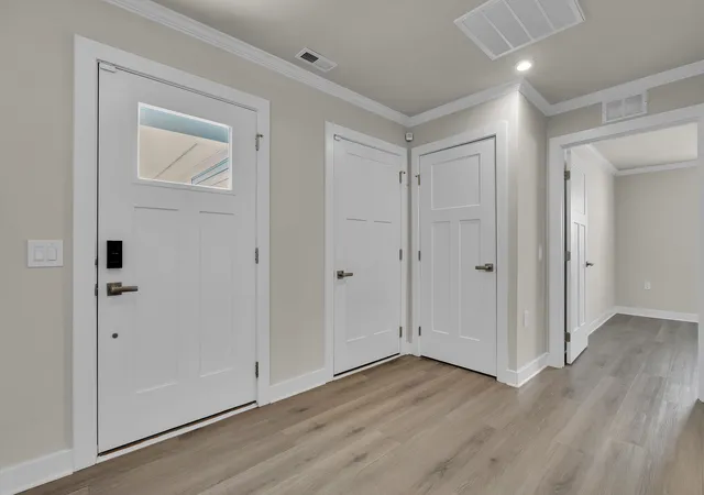 Photo 3 of Sale Pending at 1104 Elowen Rd, Spartanburg, SC 29306 | MLS# SPN337908 | Listing updated on 2026-09-15