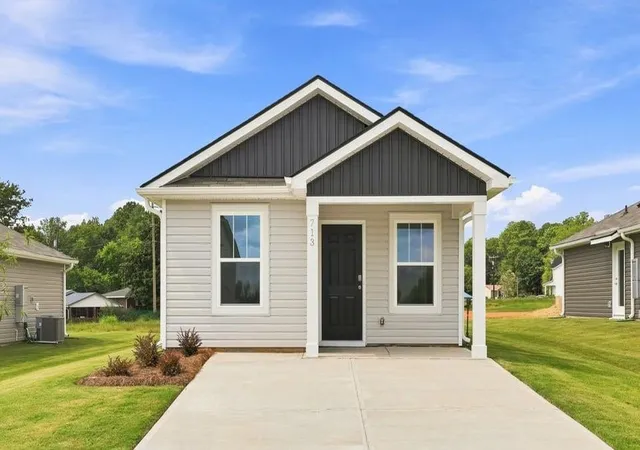 Photo 1 of Single family home for sale at 713 Longton St, Woodruff, SC 29388 | MLS# SPN338003 | Listing updated on 2026-09-12