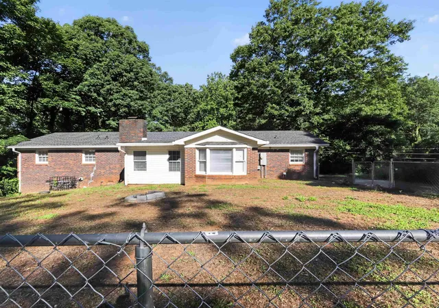 Photo 1 of Single family home for sale at 201 Tucker Rd, Spartanburg, SC 29306 | MLS# SPN338013 | Listing updated on 2026-09-15