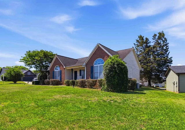 Photo 2 of Single family home for sale at 104 Harvest Ridge Dr, Inman, SC 29349 | MLS# SPN338387 | Listing updated on 2026-09-14