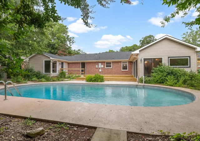 Photo 3 of Single family home for sale at 108 Sunline Pl, Spartanburg, SC 29307 | MLS# SPN339025 | Listing updated on 2026-09-12
