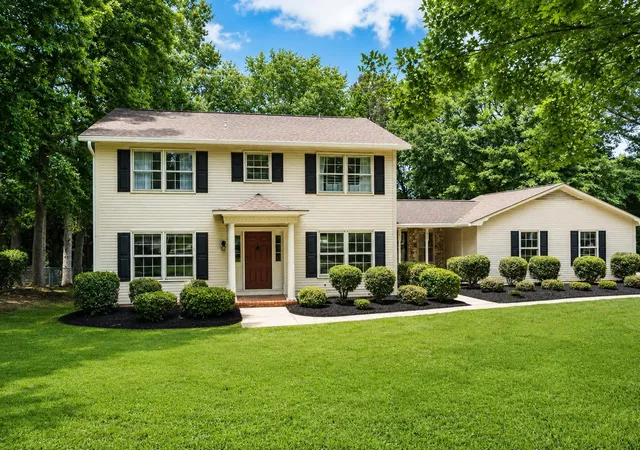 Photo 1 of Single family home for sale at 516 Brian Dr, Spartanburg, SC 29307 | MLS# SPN339204 | Listing updated on 2026-10-08
