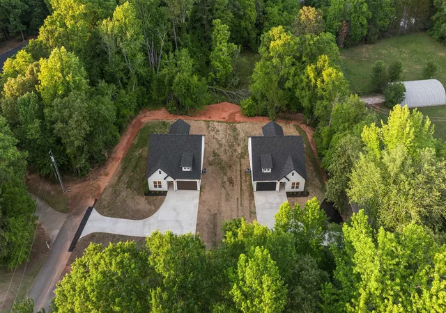 Photo 3 of Sale Pending at 207 Love Springs Rd, Cowpens, SC 29330 | MLS# SPN339275 | Listing updated on 2026-09-15